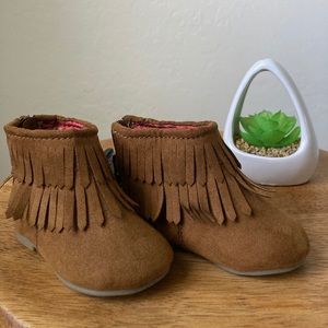 Size 2 baby fringe boots